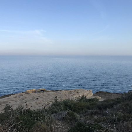 Tiny House Framed By Nature Near Sea In Karaburun Vila Esmirna Exterior foto